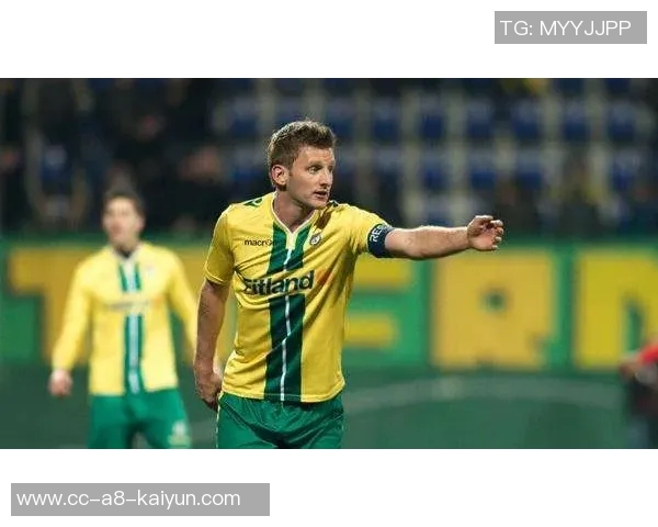 埃因霍温冬窗瞄准日本国脚佐野航大应对威尔曼离队挑战