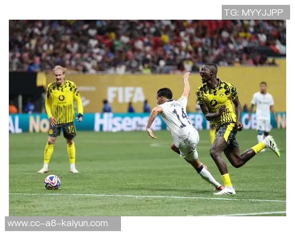 多特蒙德首发阵容揭晓吉拉西阿德耶米领衔小贝林厄姆待命替补